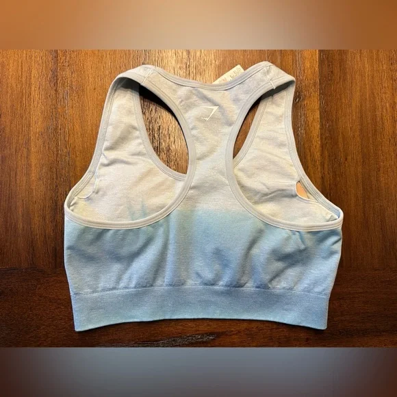 Gymshark Women's Light Blue Sports Bra- size Medium - Picture 3 of 3